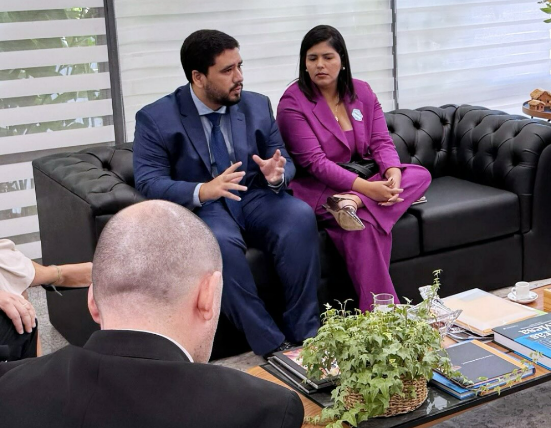 Prefeito Vinícius Vale garante parcerias estratégicas para turbinar turismo e emprego em Barreirinhas
