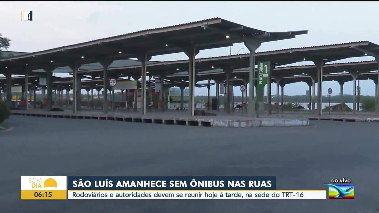 Capital amanhece sem ônibus do transporte urbano após greve dos rodoviários