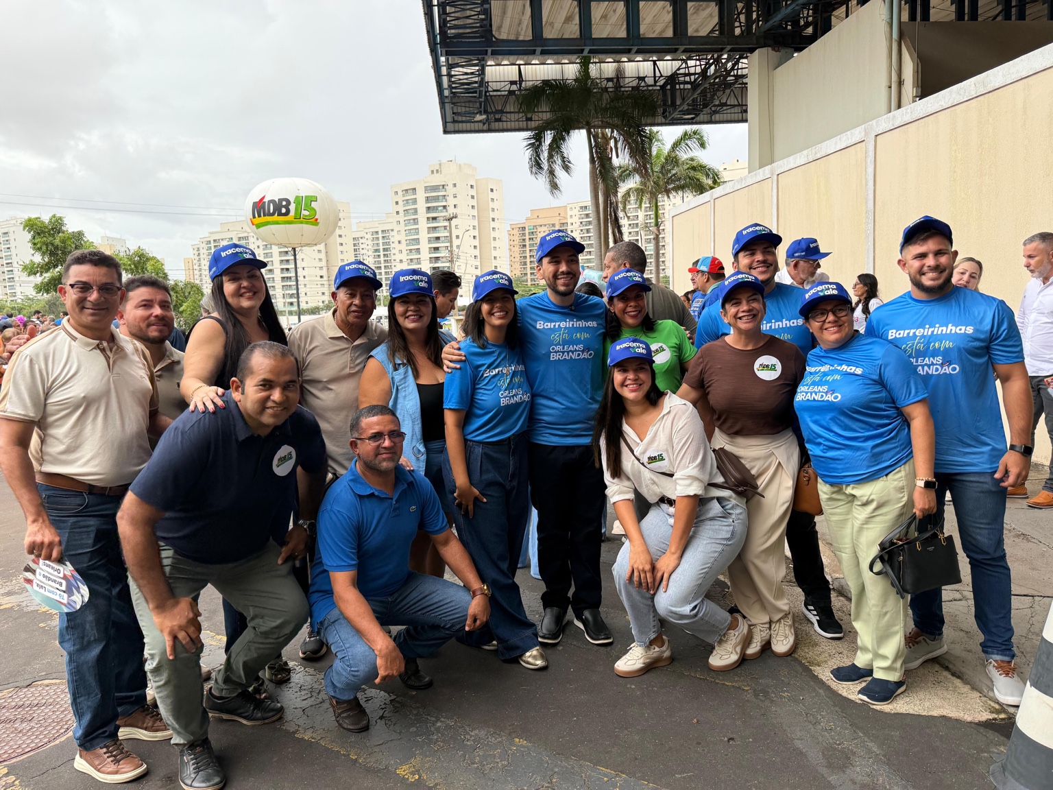 Vinícius Vale leva grande caravana de Barreirinhas a evento que marcou o lançamento da pré-candidatura de Orleans Brandão ao Governo do Estado
