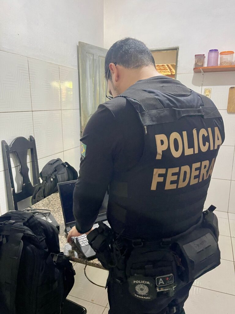 Operação da PF prende suspeito de exploração sexual infantil em Santa Luzia