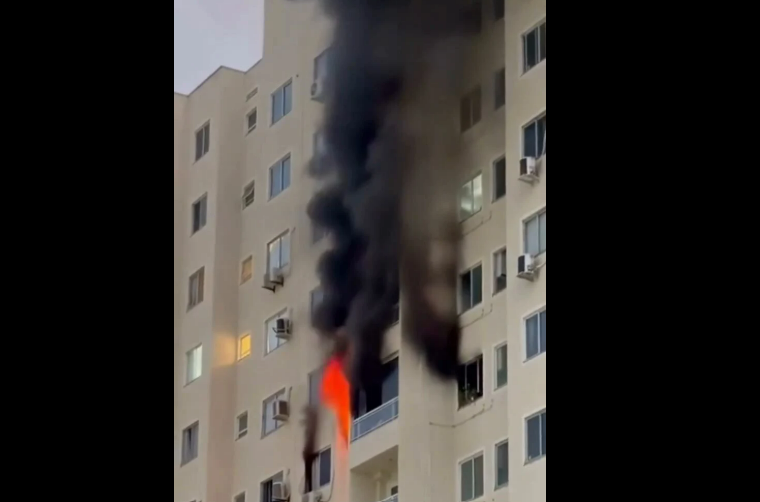 Incêndio em apartamento na Cohama mobiliza bombeiros e deixa duas moradoras feridas