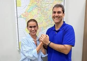 Elaine Carneiro afasta rumores e confirma pré-candidatura a vice de Braide