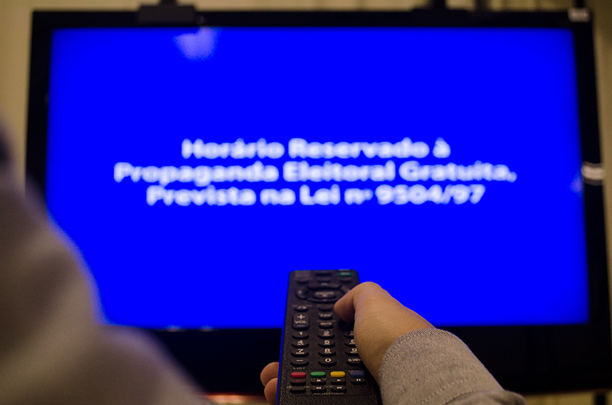 Apenas três candidatos ao governo do Maranhão terão propaganda no rádio e na TV